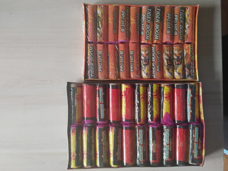 Colour salute +gratis tiger boom – zdjęcie 1 z 2