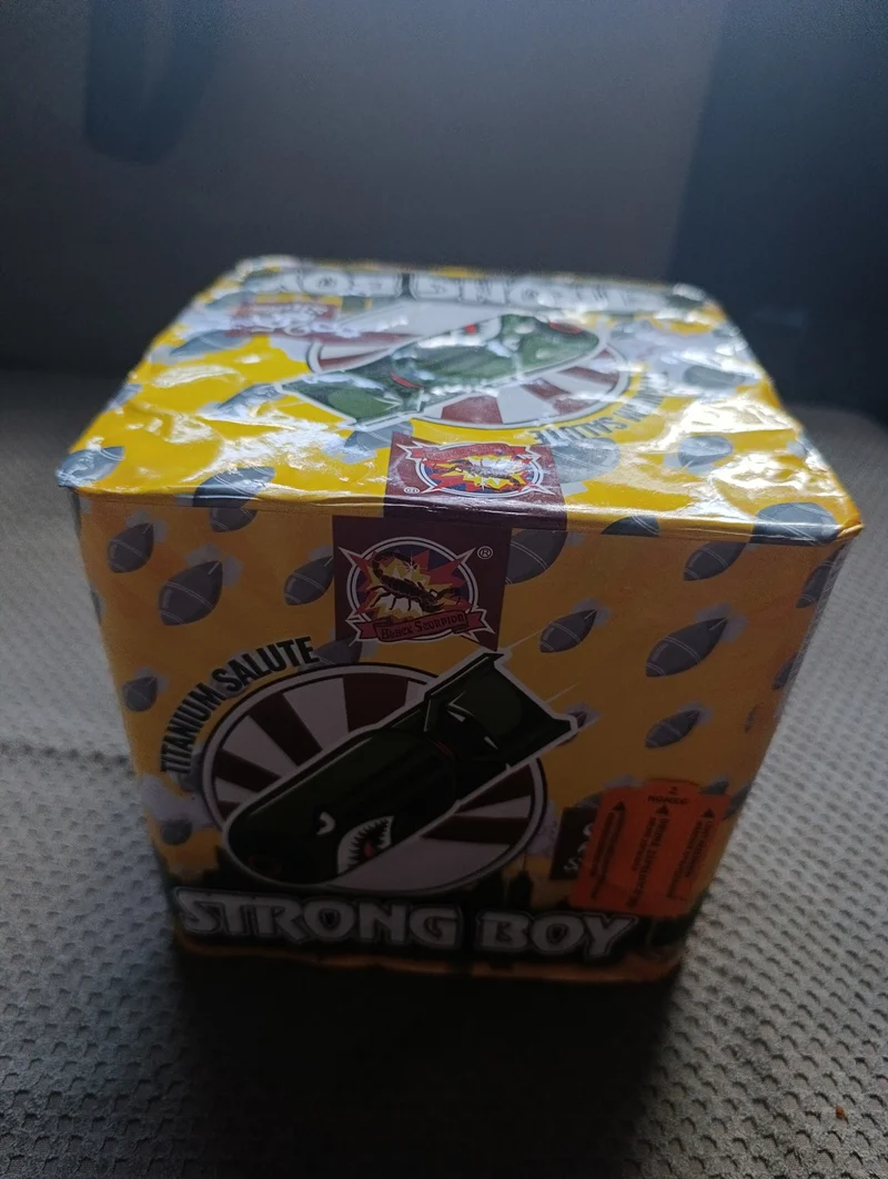 Strong boy srpyro – zdjęcie 1 z 2