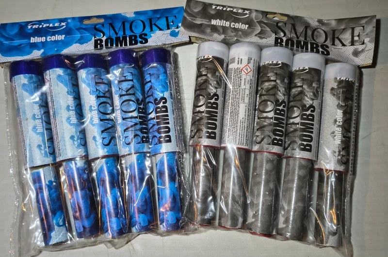 Smoke Bomba świeca dymna ręczna Triplex niebieski biały – zdjęcie 1 z 2