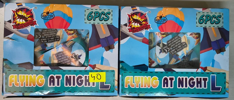 Motyle Flying At Night L SR Pyro – zdjęcie 1 z 1