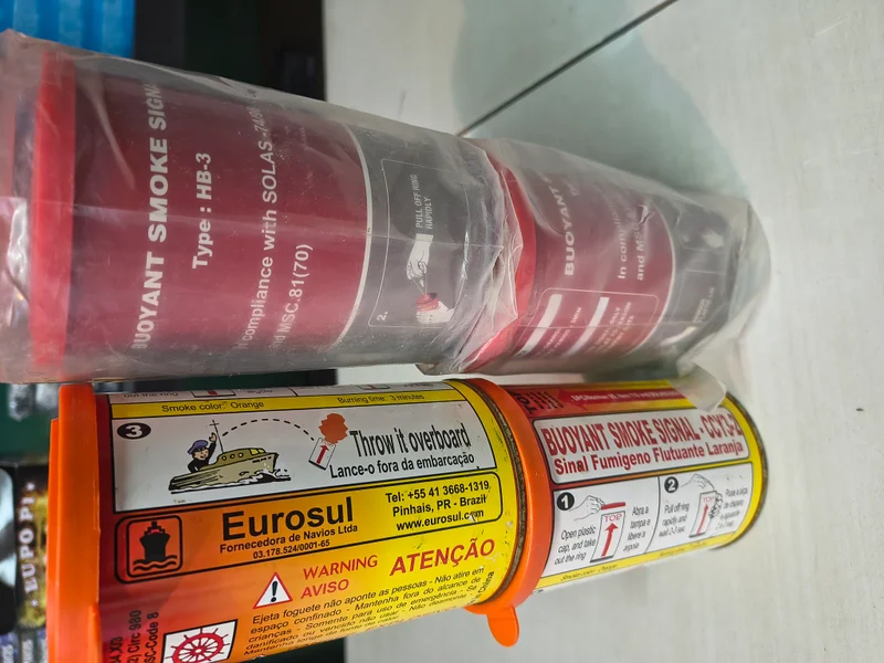 Pławki dymne na wodę Eurosul  – zdjęcie 1 z 1