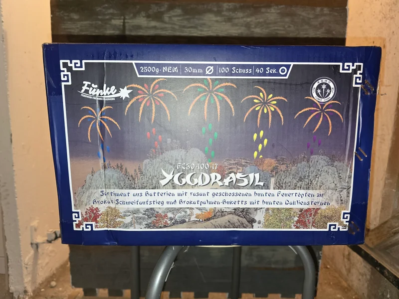Wyrzutnia YGGDRASIL 100 strzałów – zdjęcie 1 z 2